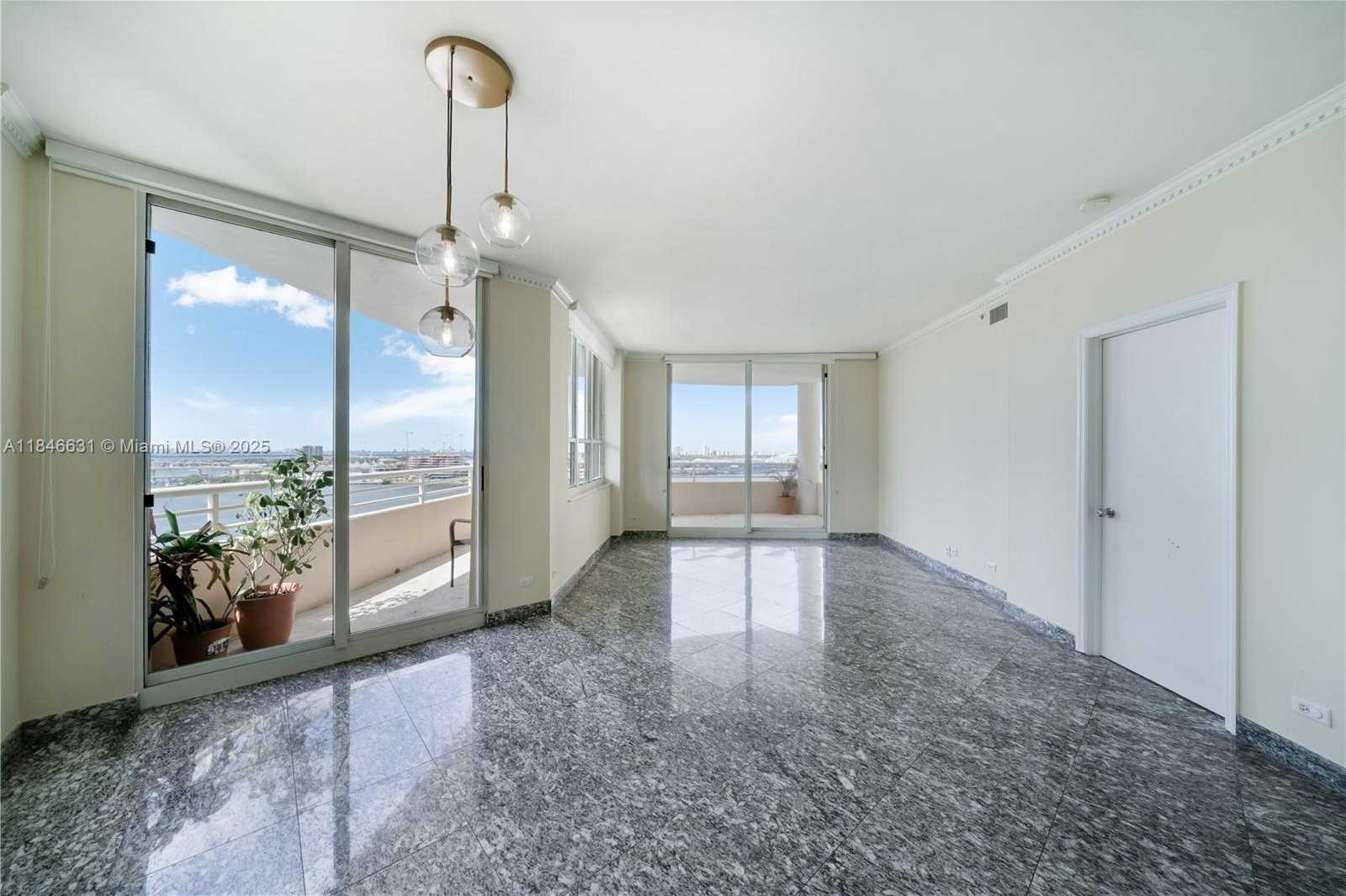 Small Image of 888 BRICKELL KEY DR #1912, Miami Number 20