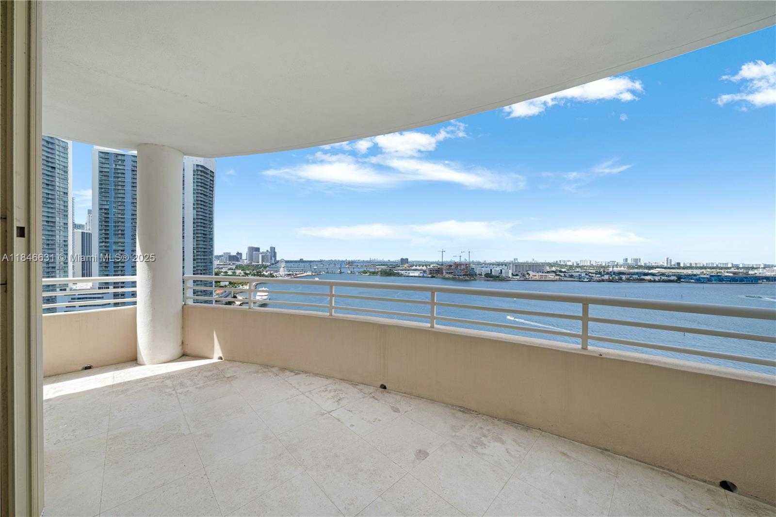 Small Image of 888 BRICKELL KEY DR #1912, Miami Number 7