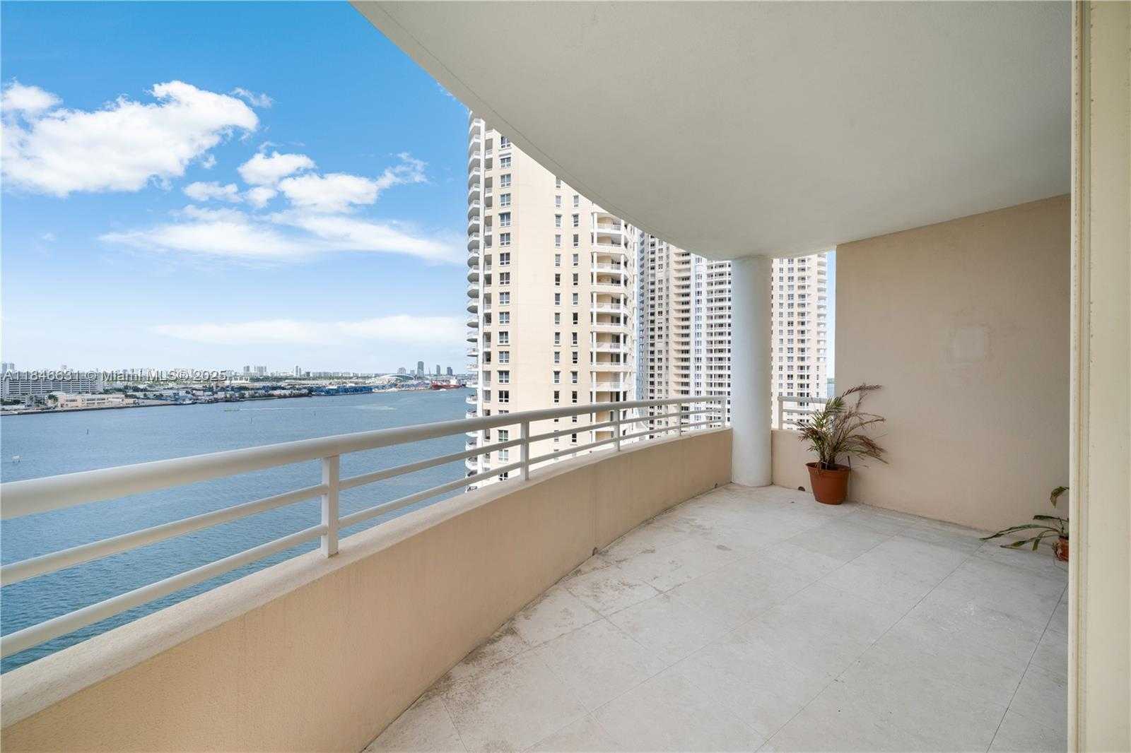 Small Image of 888 BRICKELL KEY DR #1912, Miami Number 9