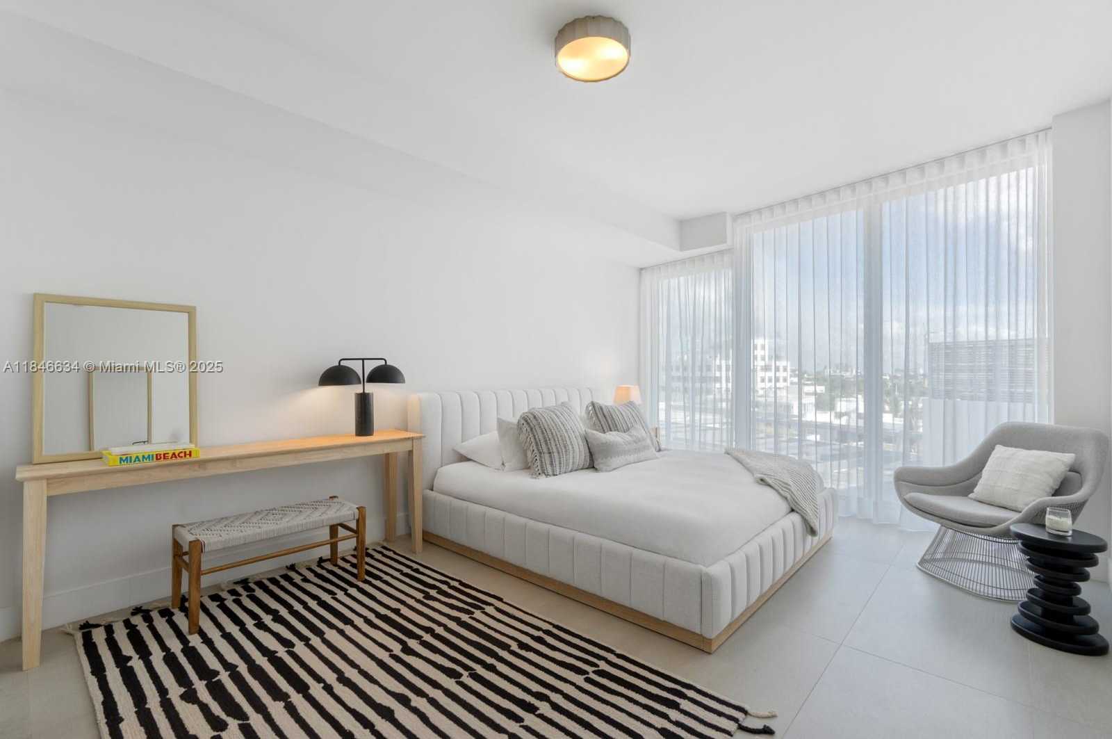Small Image of 1 COLLINS AVE #605, Miami Beach Number 15