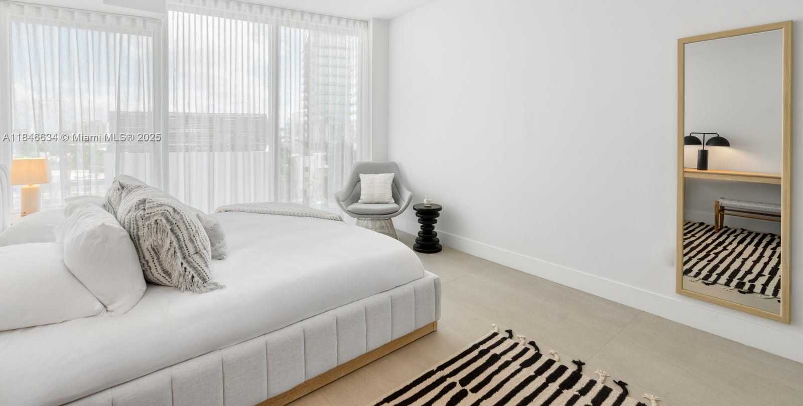 Small Image of 1 COLLINS AVE #605, Miami Beach Number 16