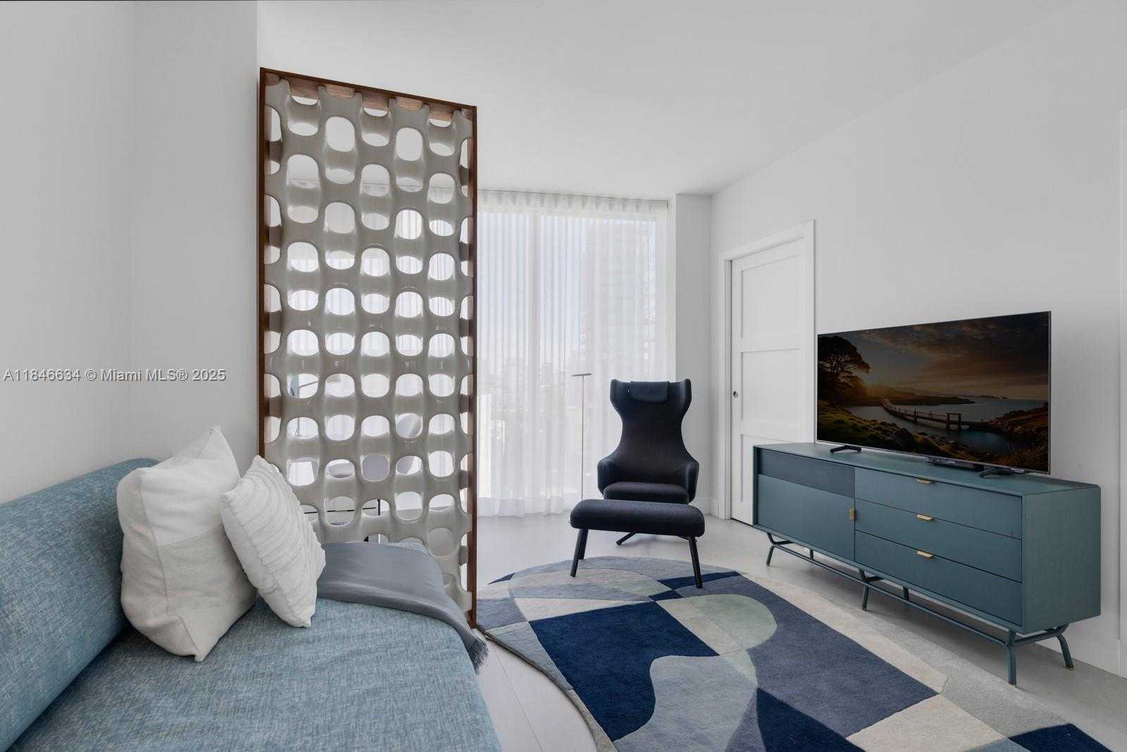 Small Image of 1 COLLINS AVE #605, Miami Beach Number 21