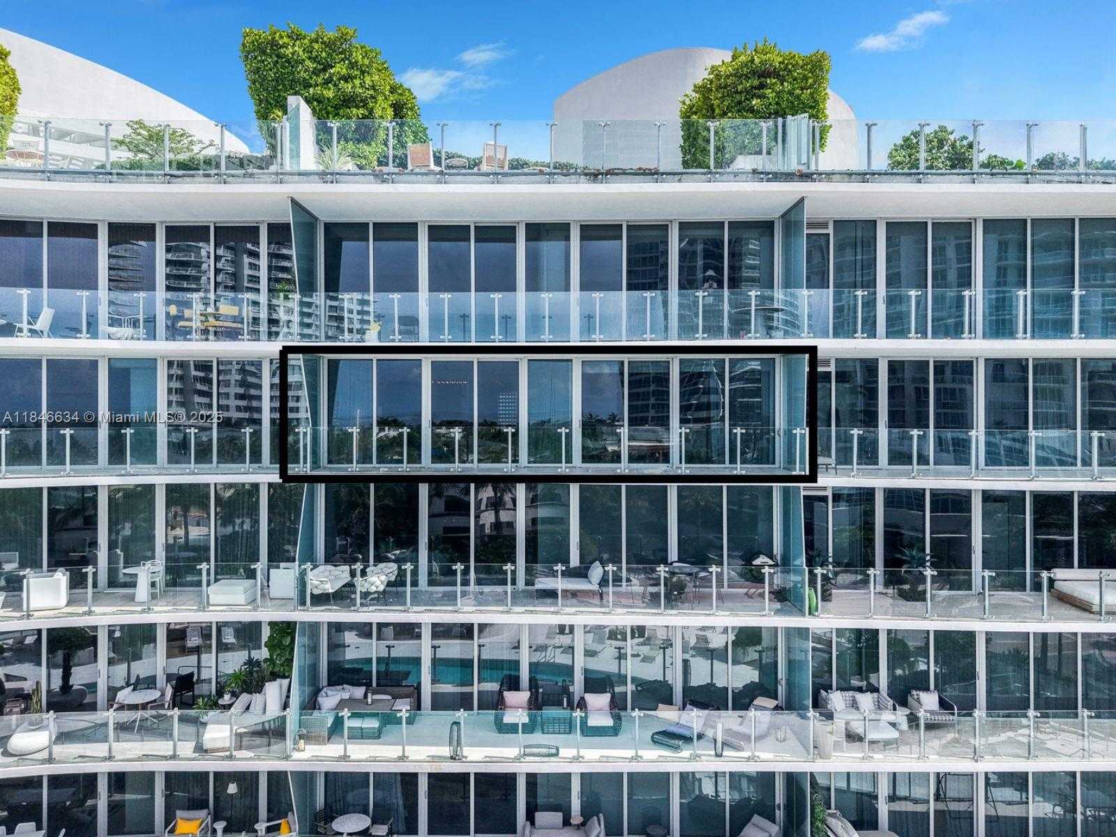 Small Image of 1 COLLINS AVE #605, Miami Beach Number 29
