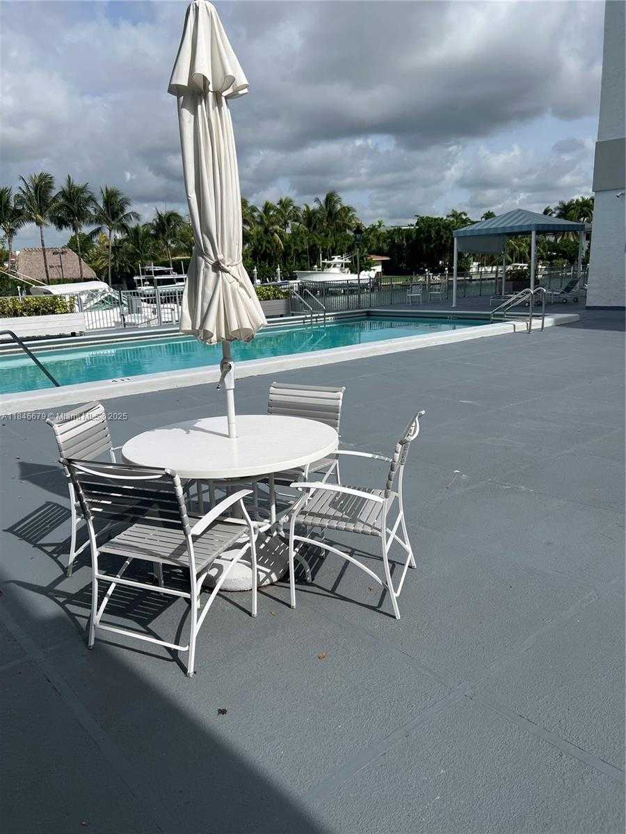 Small Image of 10000 WEST BAY HARBOR DR #625, Bay Harbor Islands Number 7