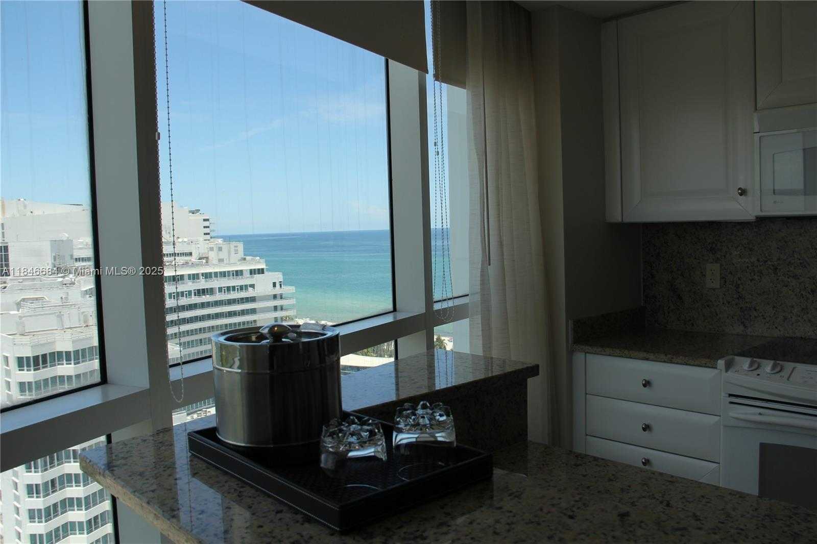 Small Image of 4401 COLLINS AVE #1915/1917, Miami Beach Number 15