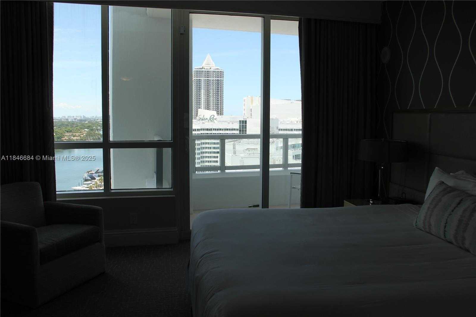 Small Image of 4401 COLLINS AVE #1915/1917, Miami Beach Number 19