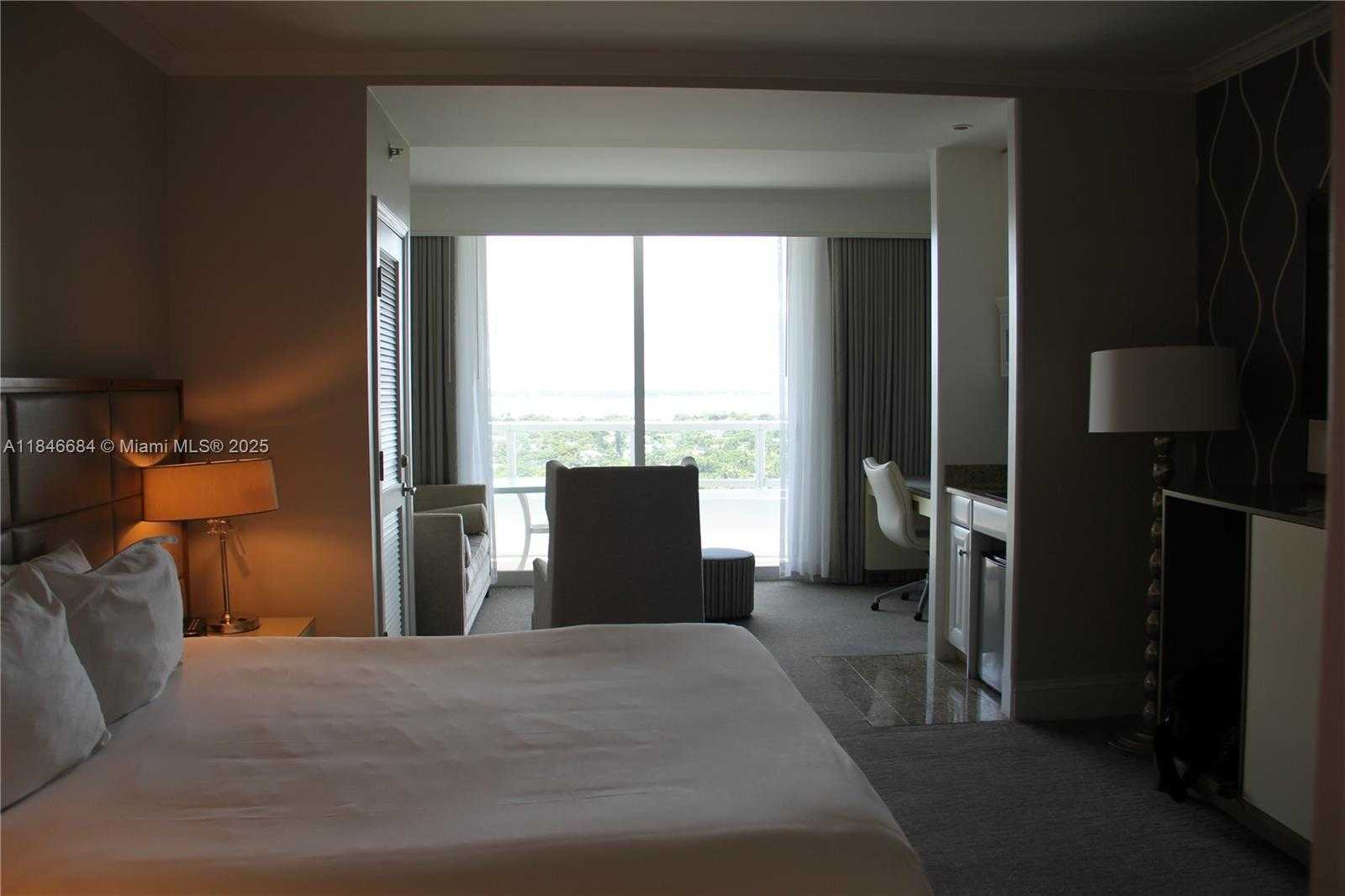 Small Image of 4401 COLLINS AVE #1915/1917, Miami Beach Number 42