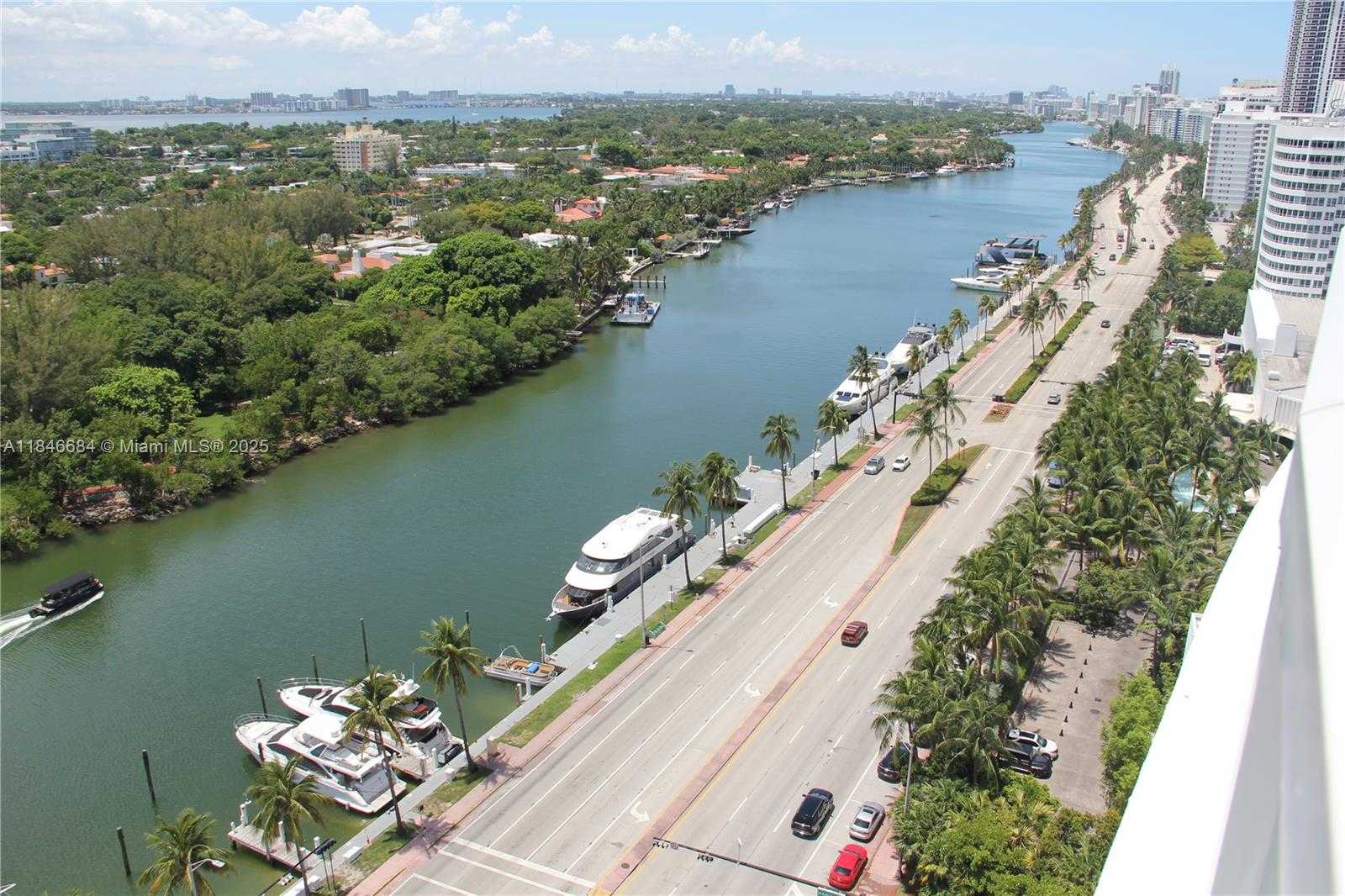 Small Image of 4401 COLLINS AVE #1915/1917, Miami Beach Number 49