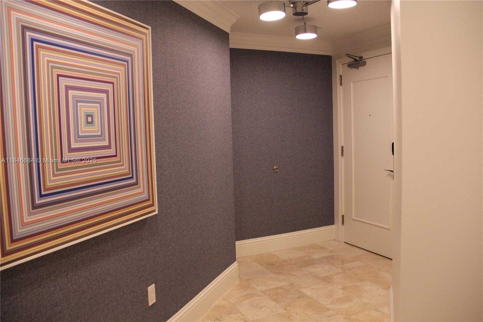 Small Image of 4401 COLLINS AVE #1915/1917, Miami Beach Number 52