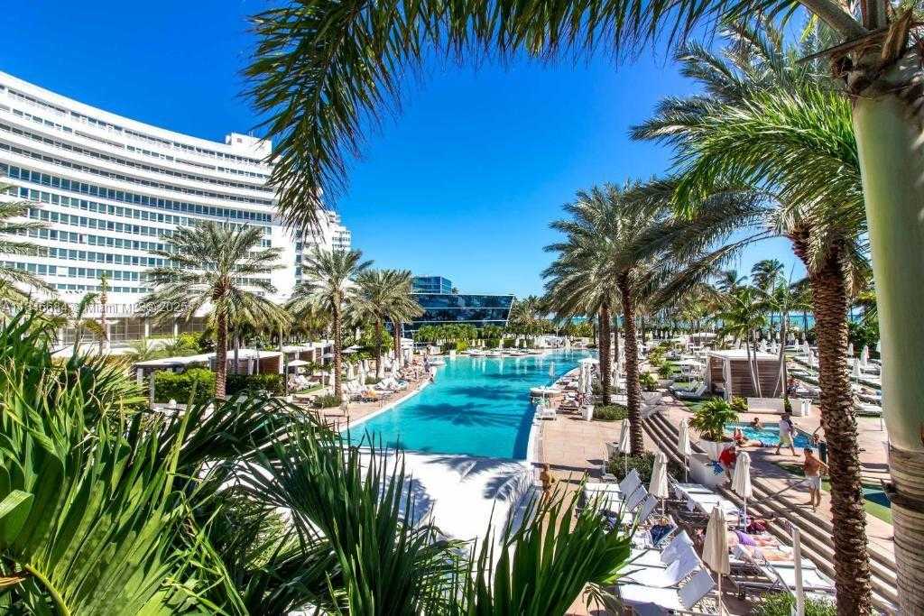Small Image of 4401 COLLINS AVE #1915/1917, Miami Beach Number 64