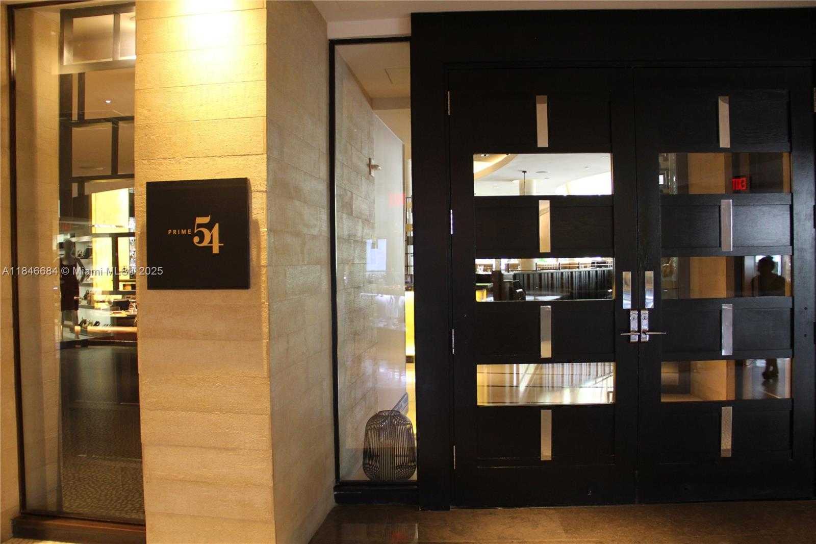 Small Image of 4401 COLLINS AVE #1915/1917, Miami Beach Number 83