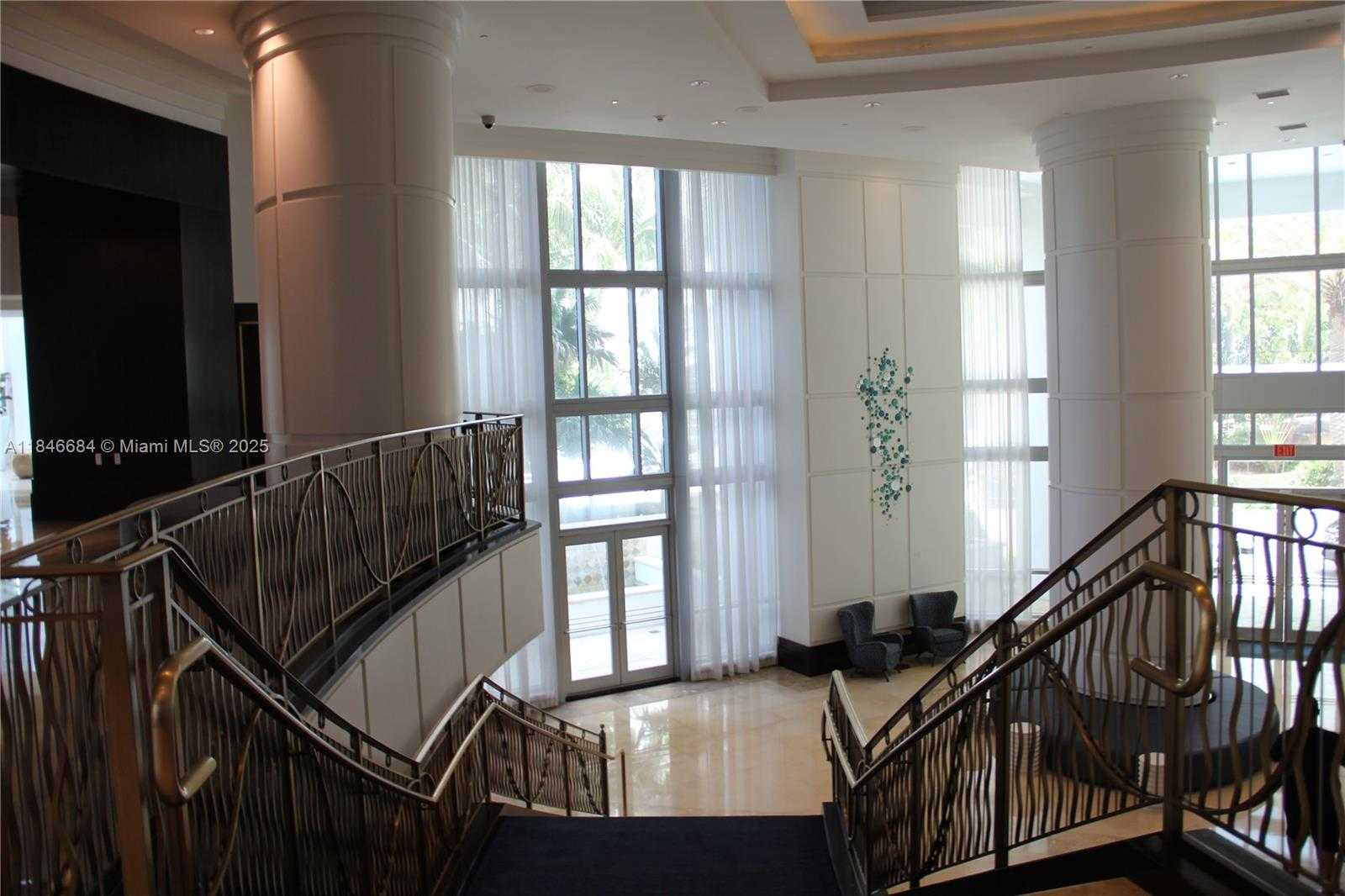 Small Image of 4401 COLLINS AVE #1915/1917, Miami Beach Number 87
