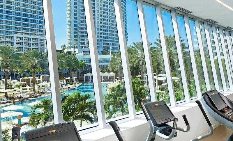 Small Image of 4401 COLLINS AVE #1915/1917, Miami Beach Number 95