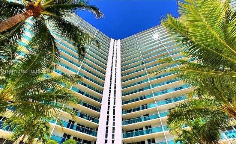 Small Image of 100 BAYVIEW DR #PH31, Sunny Isles Beach Number 2