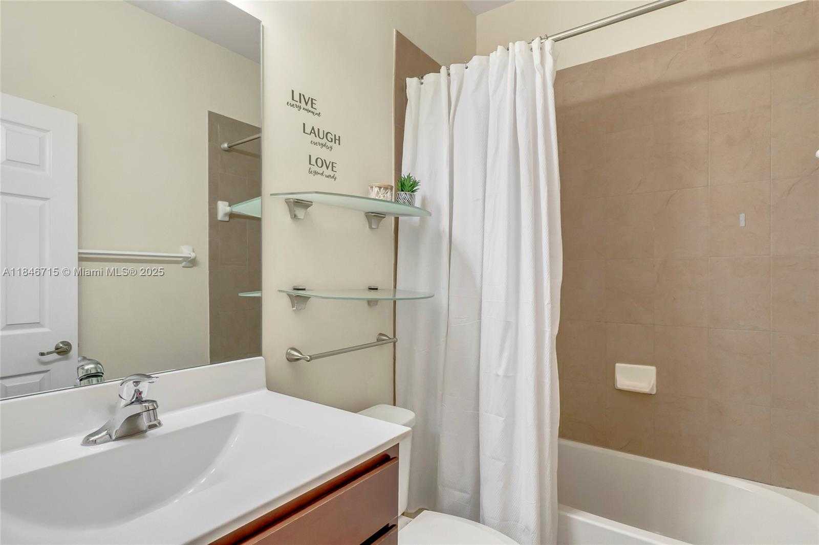 Small Image of 134 SOUTH EAST 28TH TER #6, Homestead Number 20