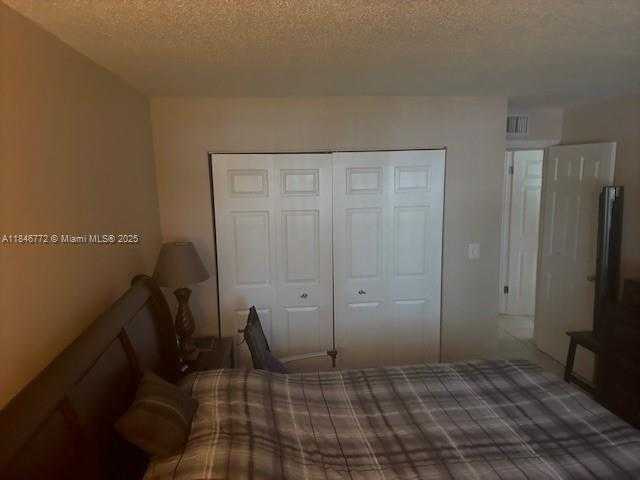 Small Image of 9357 FONTAINEBLEAU BLVD #D210, Miami Number 17