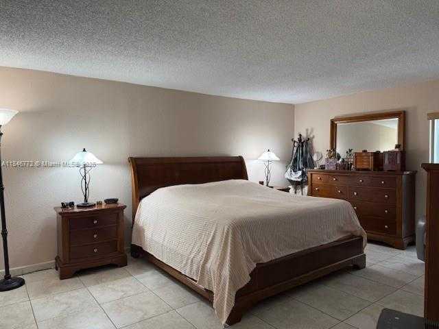 Small Image of 9357 FONTAINEBLEAU BLVD #D210, Miami Number 18