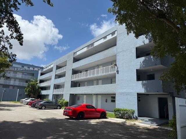 Small Image of 9357 FONTAINEBLEAU BLVD #D210, Miami Number 32