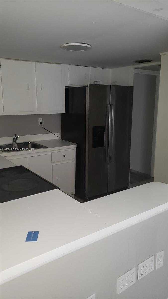 Small Image of 200 177TH DR #402-3, Sunny Isles Beach Number 5