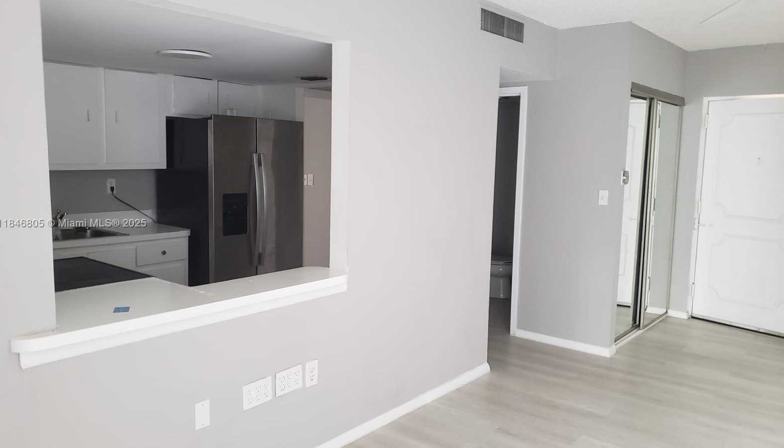 Small Image of 200 177TH DR #402-3, Sunny Isles Beach Number 6