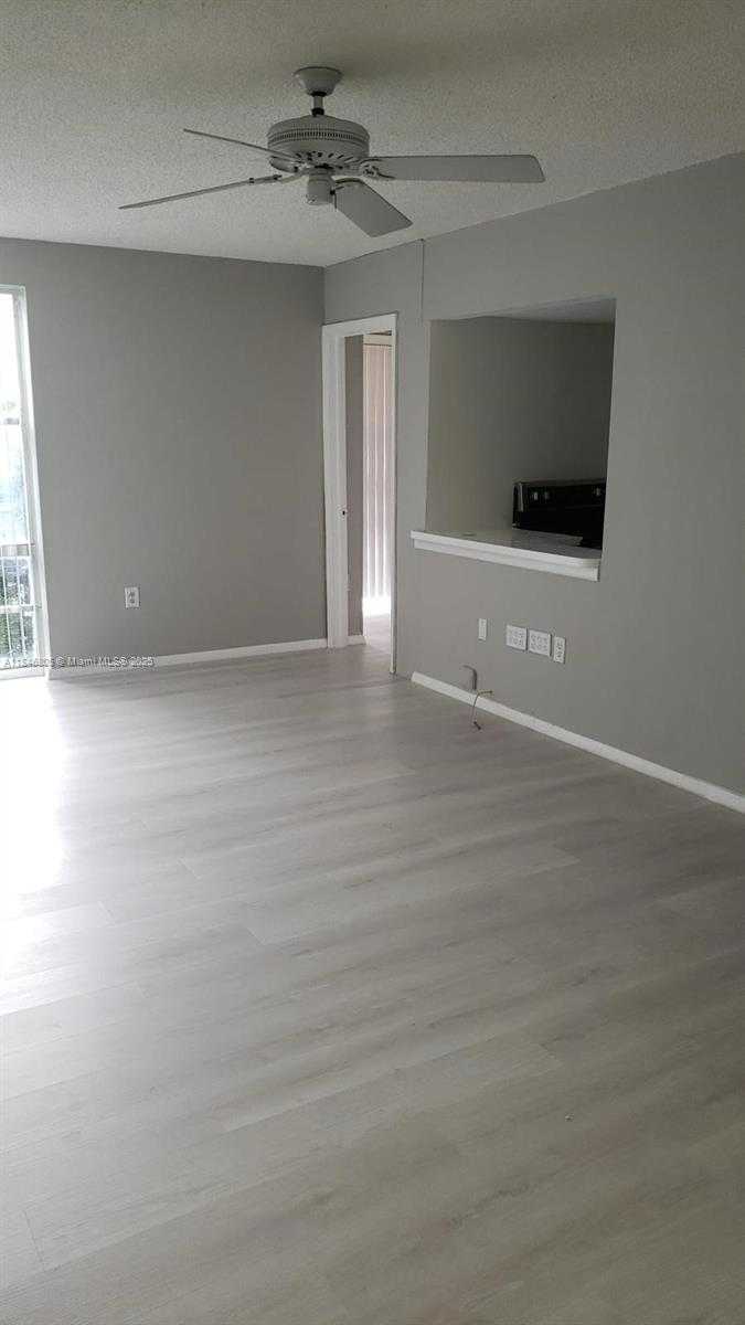 Small Image of 200 177TH DR #402-3, Sunny Isles Beach Number 7