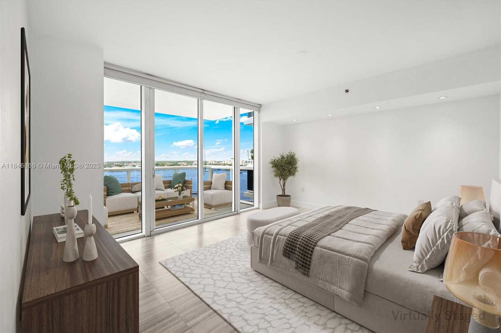 Small Image of 400 ALTON RD #1508, Miami Beach Number 7