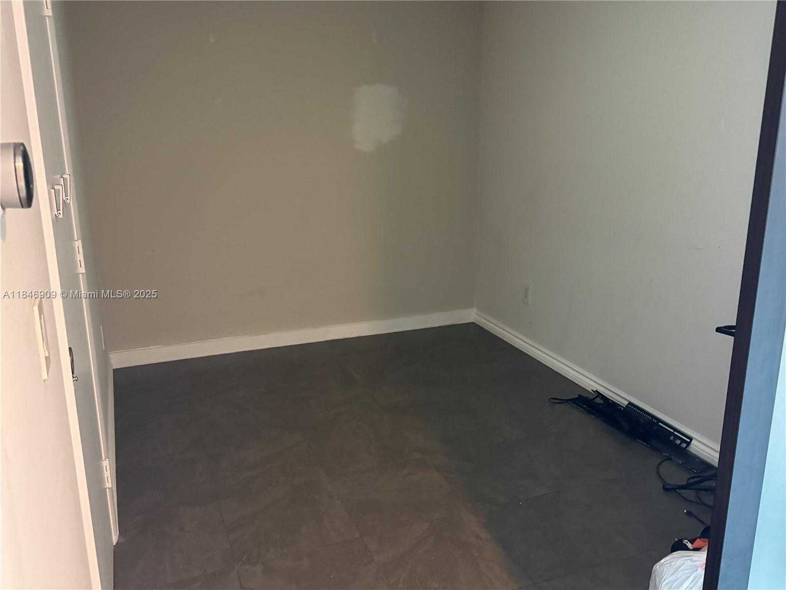 Small Image of 1945 SOUTH OCEAN DR #2311, Hallandale Beach Number 15