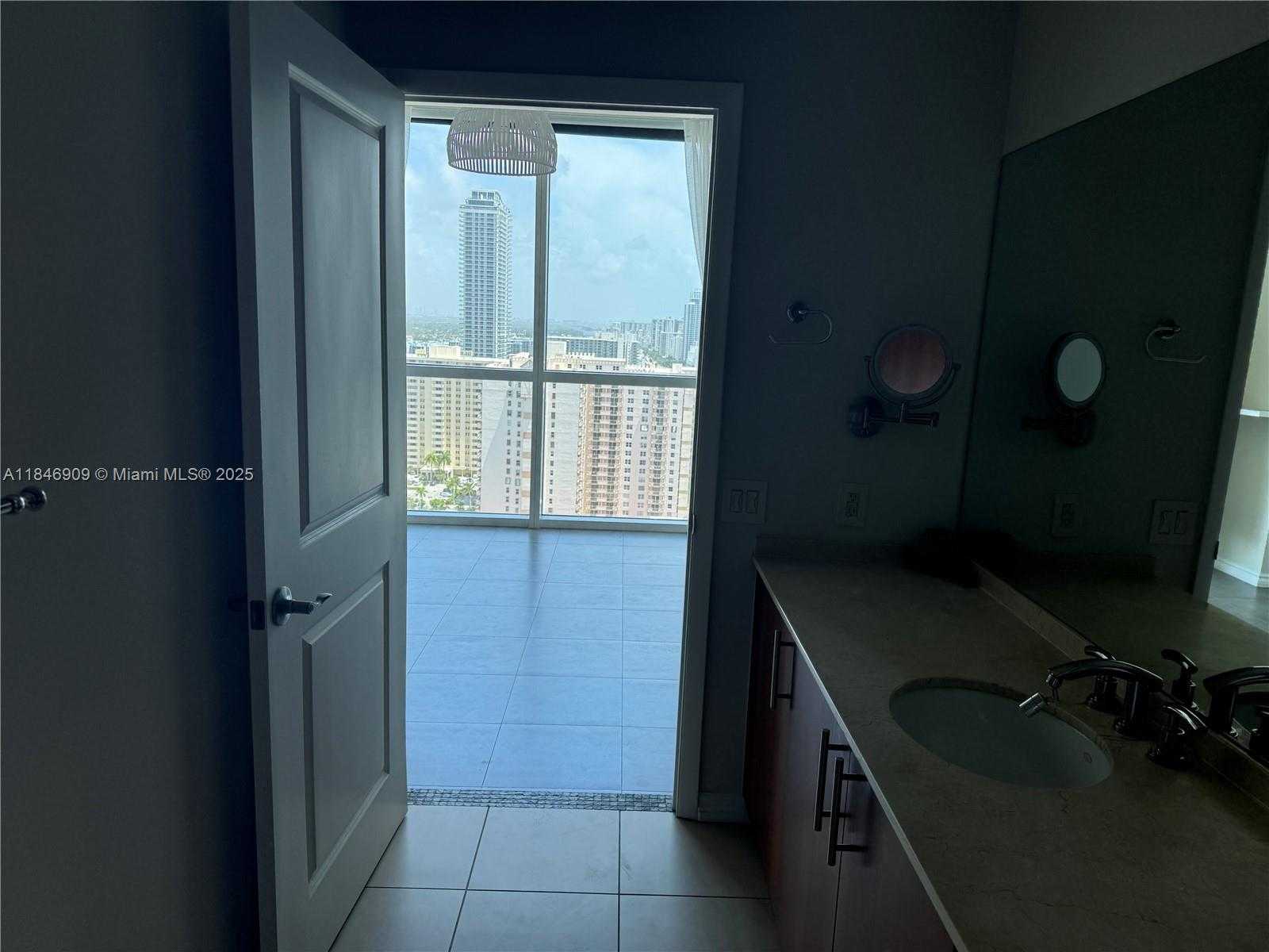 Small Image of 1945 SOUTH OCEAN DR #2311, Hallandale Beach Number 9