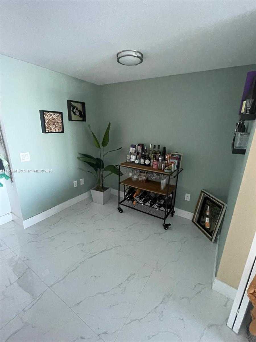 Small Image of 650 NORTH EAST 32ND ST #4406, Miami Number 19