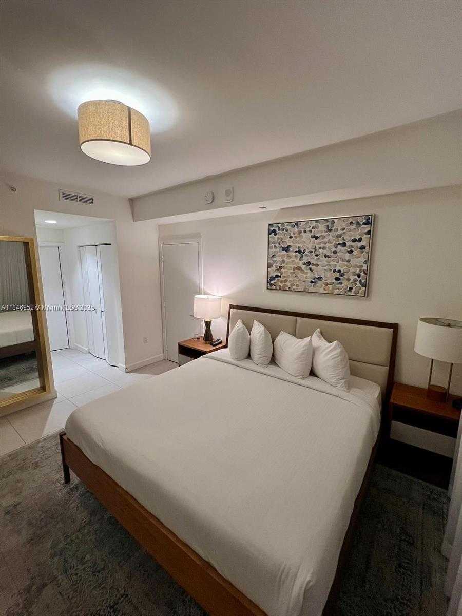 Small Image of 5350 NORTH WEST 84TH AVE #1701, Doral Number 32