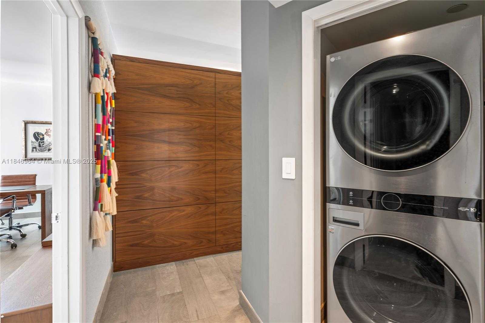 Small Image of 2127 BRICKELL AVE #1005, Miami Number 20