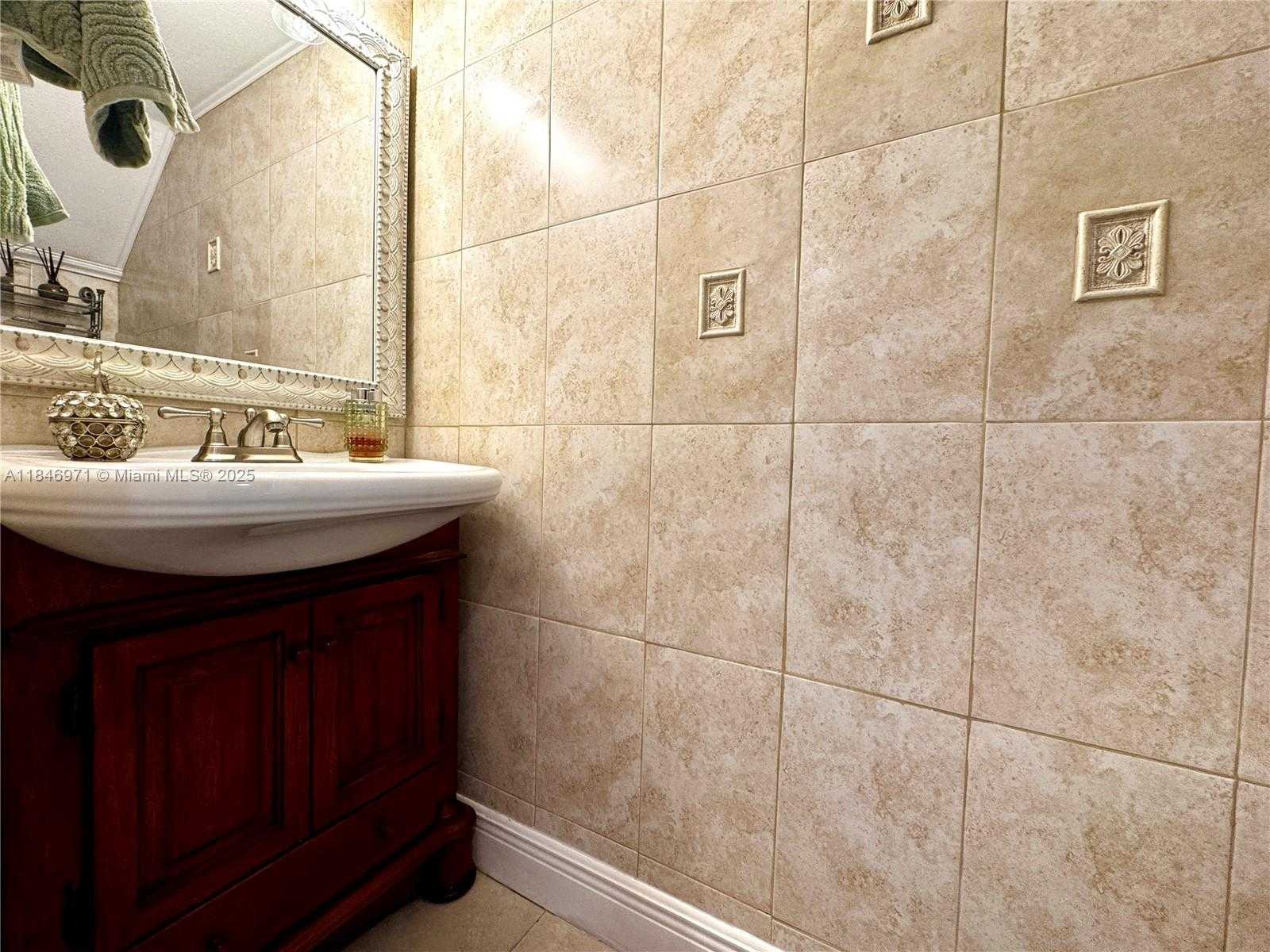 Small Image of 541 NORTH WEST 82ND CT #371, Miami Number 15