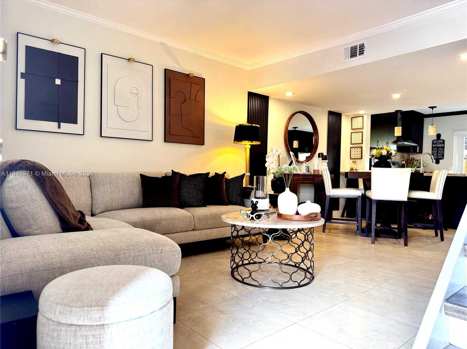 Small Image of 541 NORTH WEST 82ND CT #371, Miami Number 4