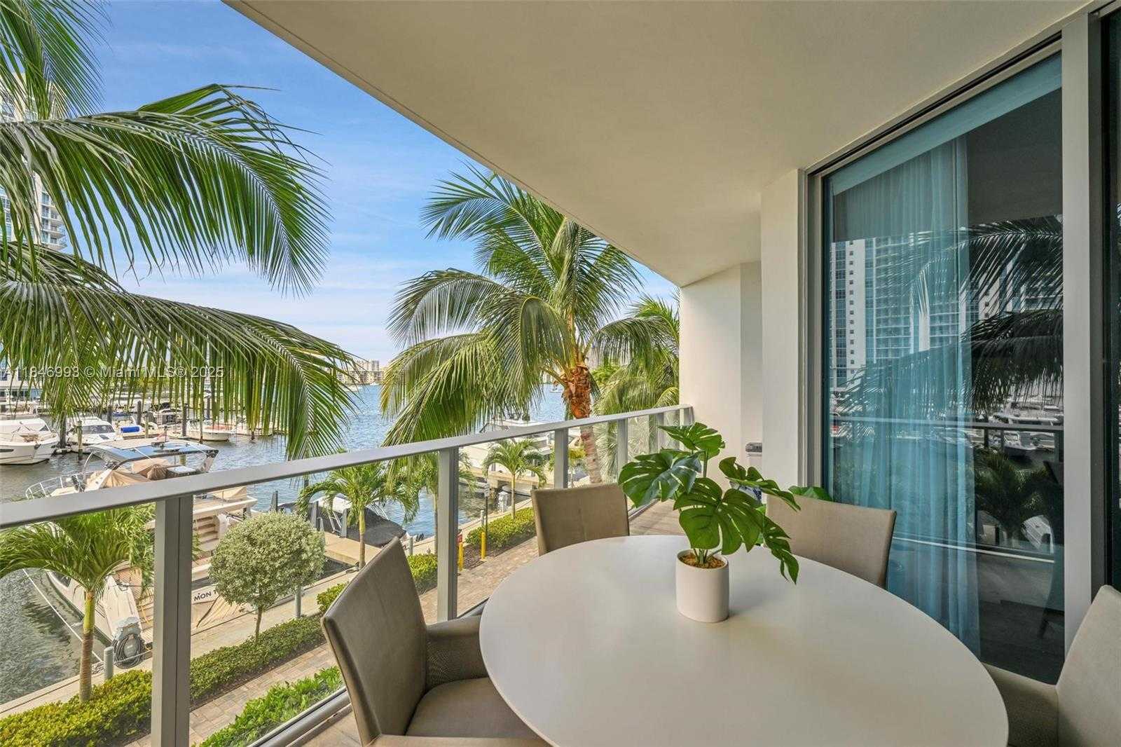 Small Image of 17111 BISCAYNE BLVD #207, North Miami Beach Number 22