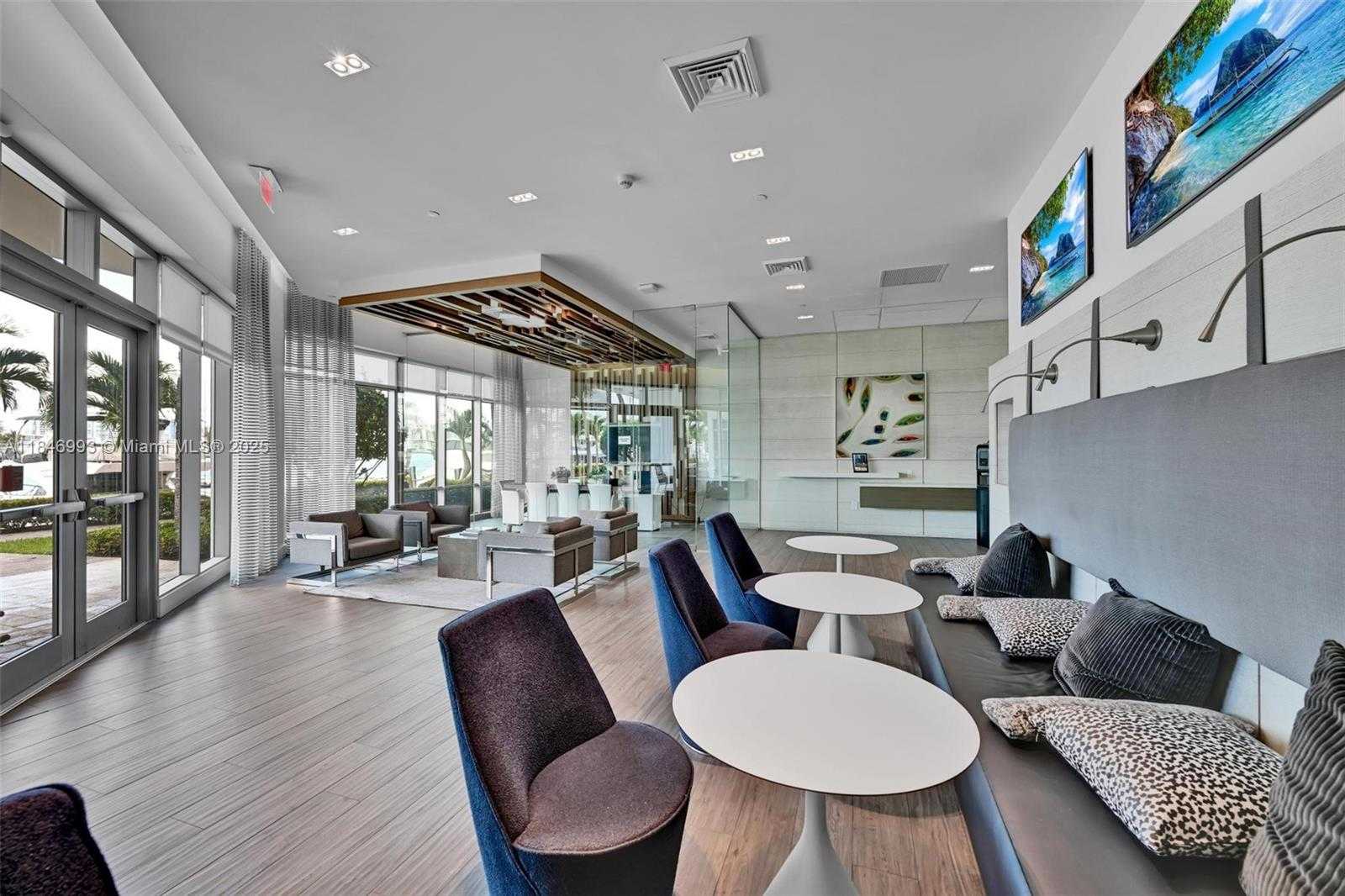 Small Image of 17111 BISCAYNE BLVD #207, North Miami Beach Number 29