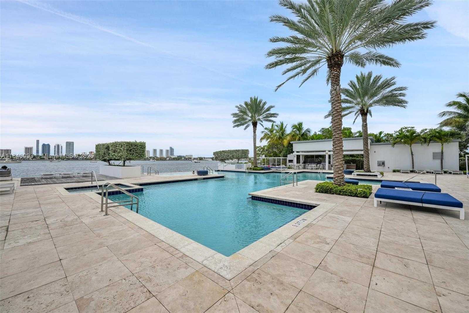 Small Image of 17111 BISCAYNE BLVD #207, North Miami Beach Number 33