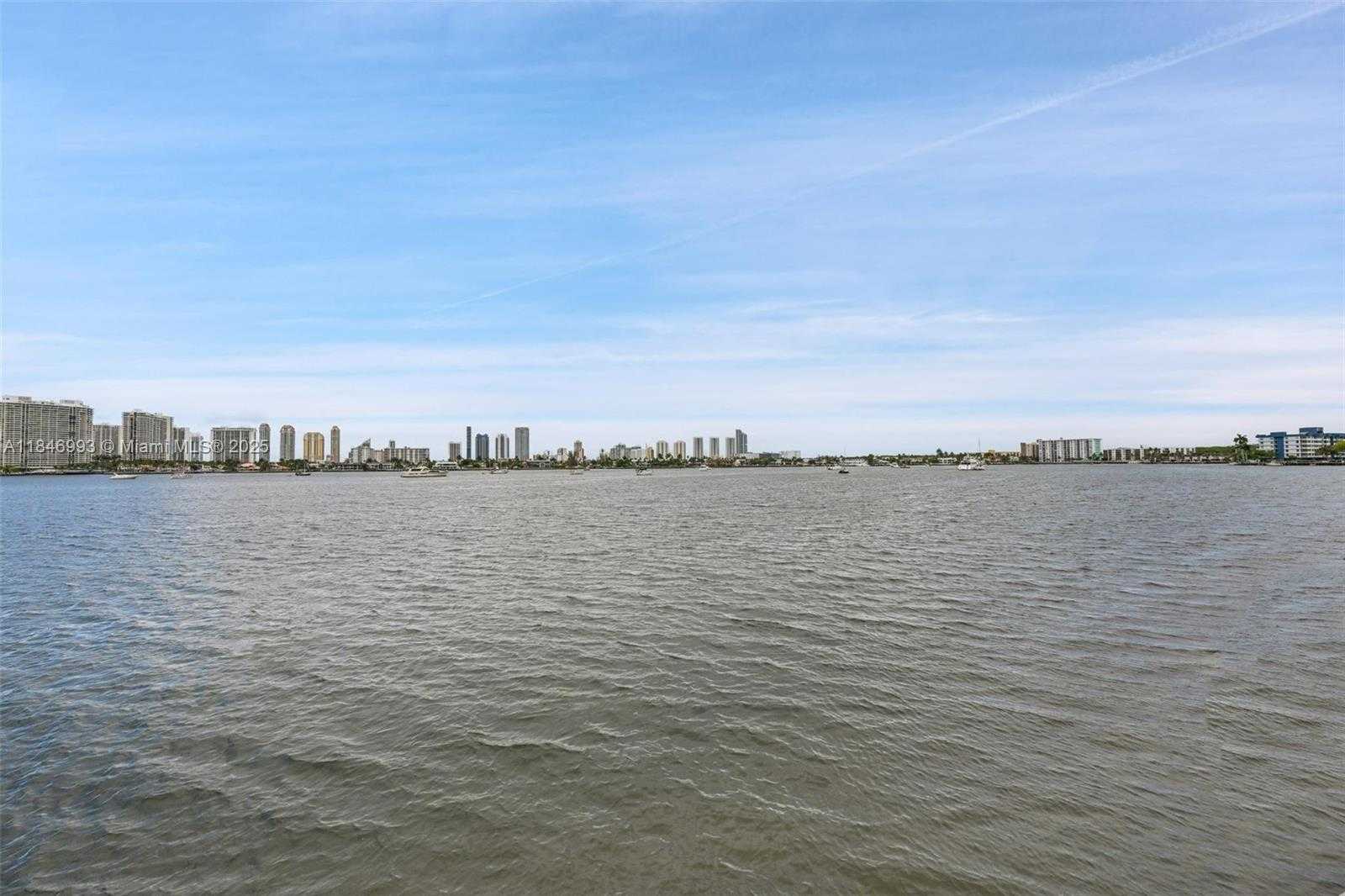Small Image of 17111 BISCAYNE BLVD #207, North Miami Beach Number 35
