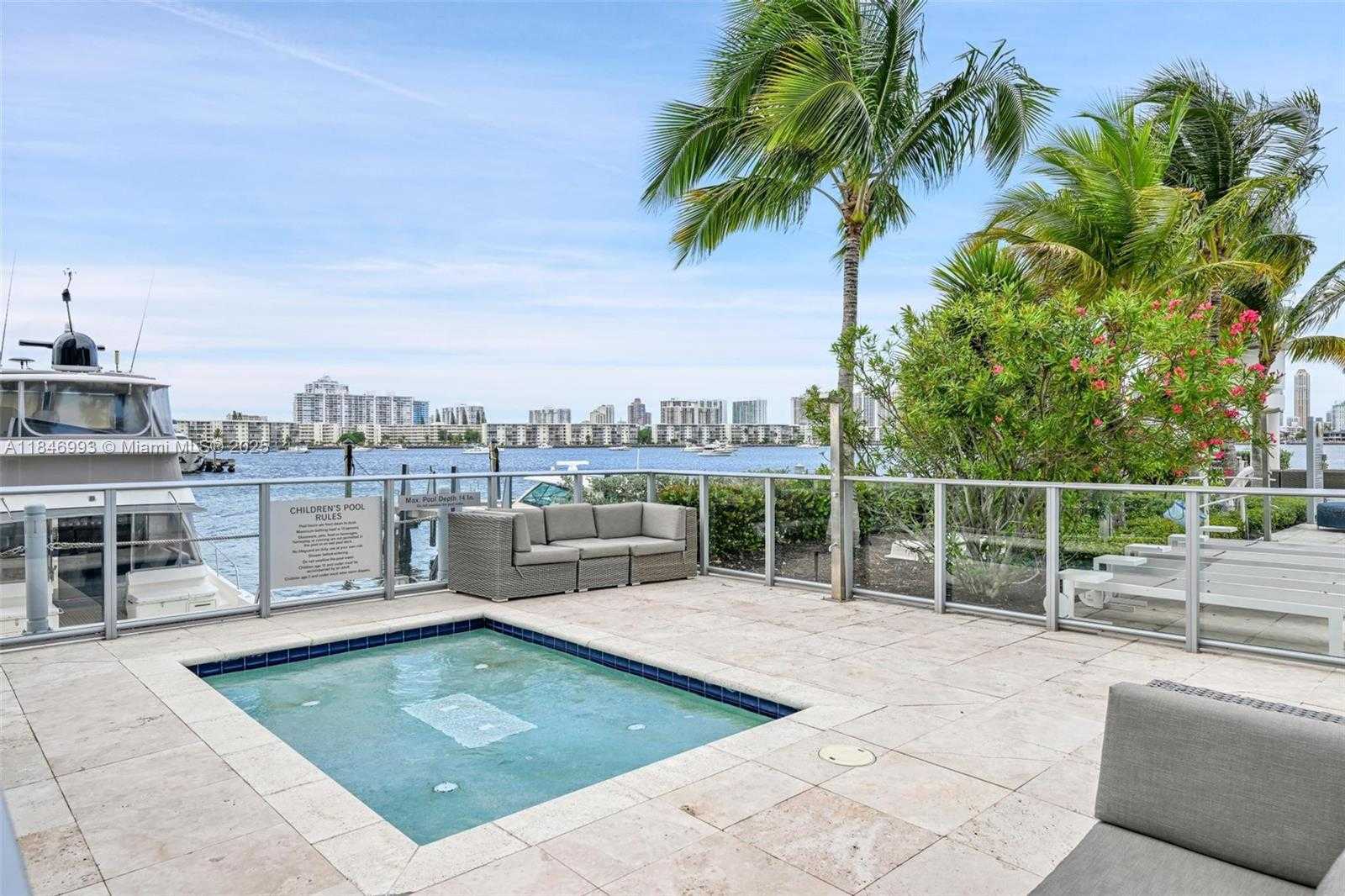 Small Image of 17111 BISCAYNE BLVD #207, North Miami Beach Number 39