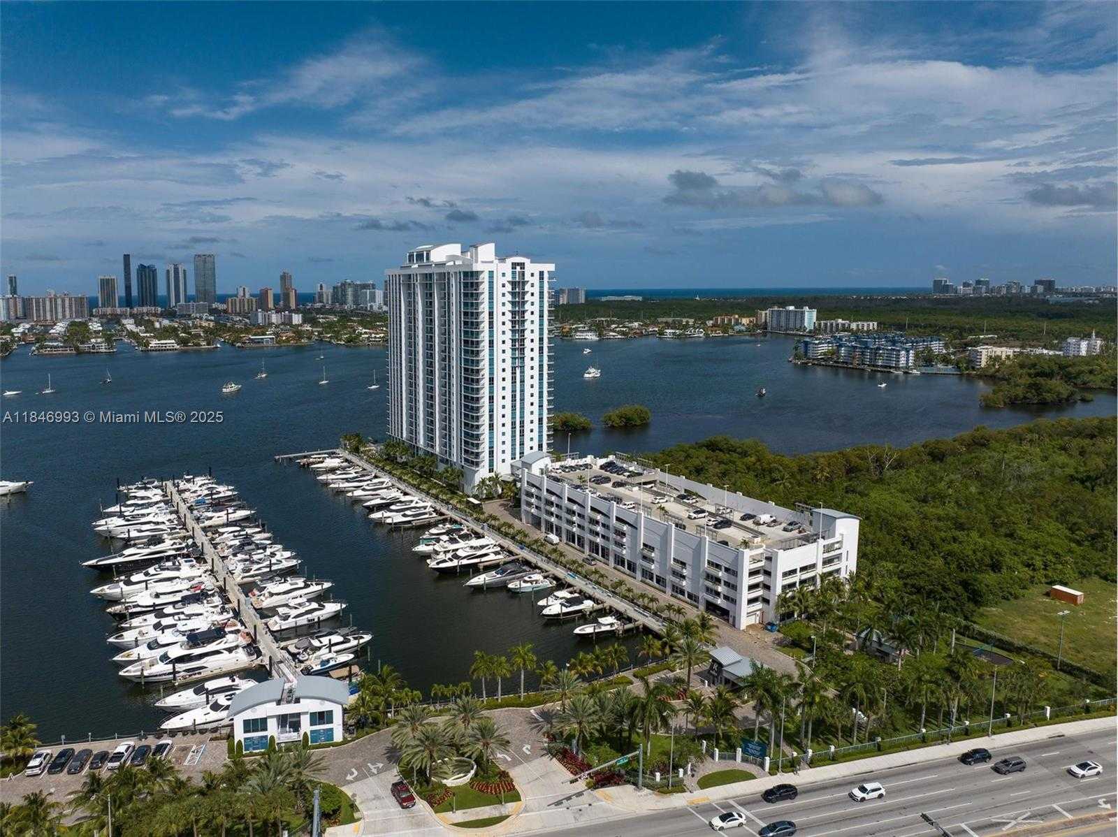 Small Image of 17111 BISCAYNE BLVD #207, North Miami Beach Number 42