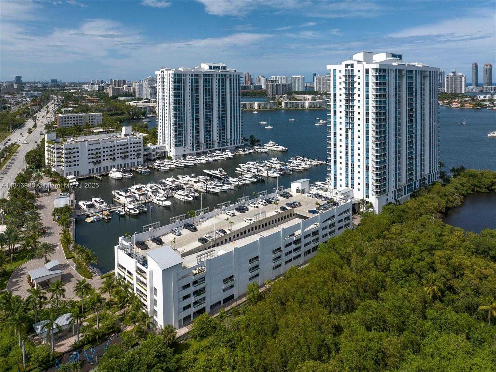 Small Image of 17111 BISCAYNE BLVD #207, North Miami Beach Number 44