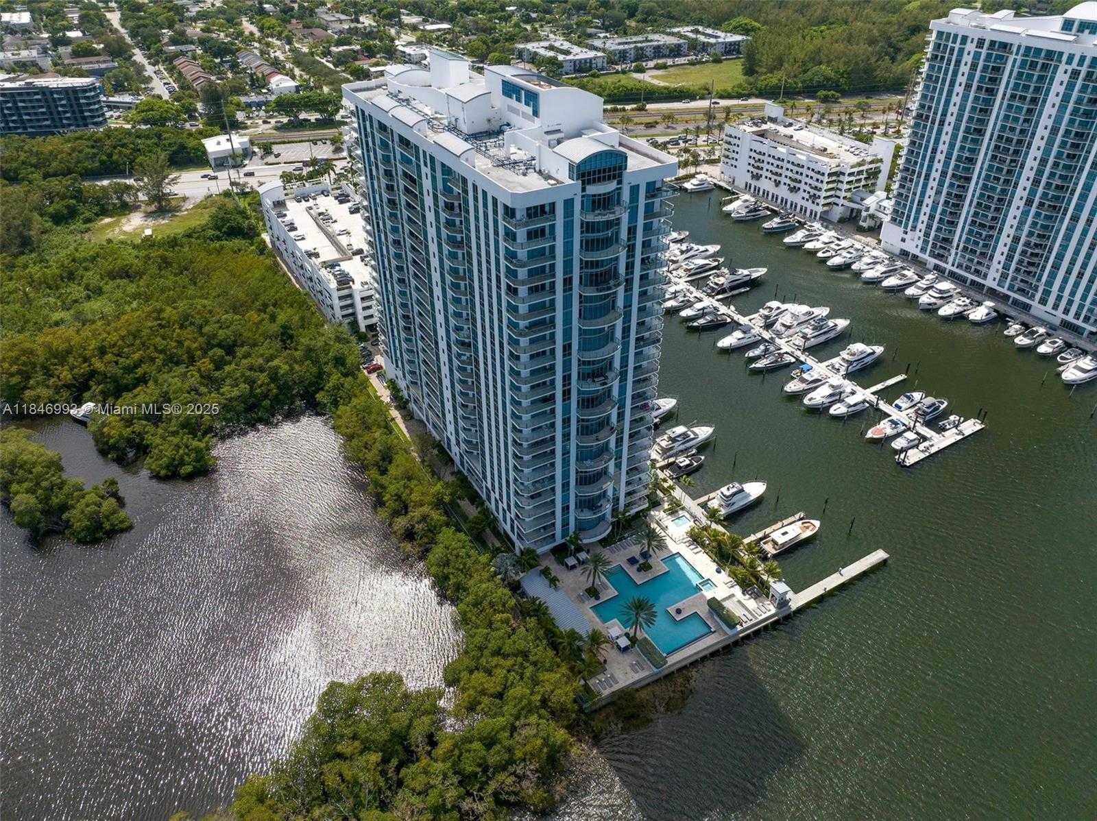 Small Image of 17111 BISCAYNE BLVD #207, North Miami Beach Number 48