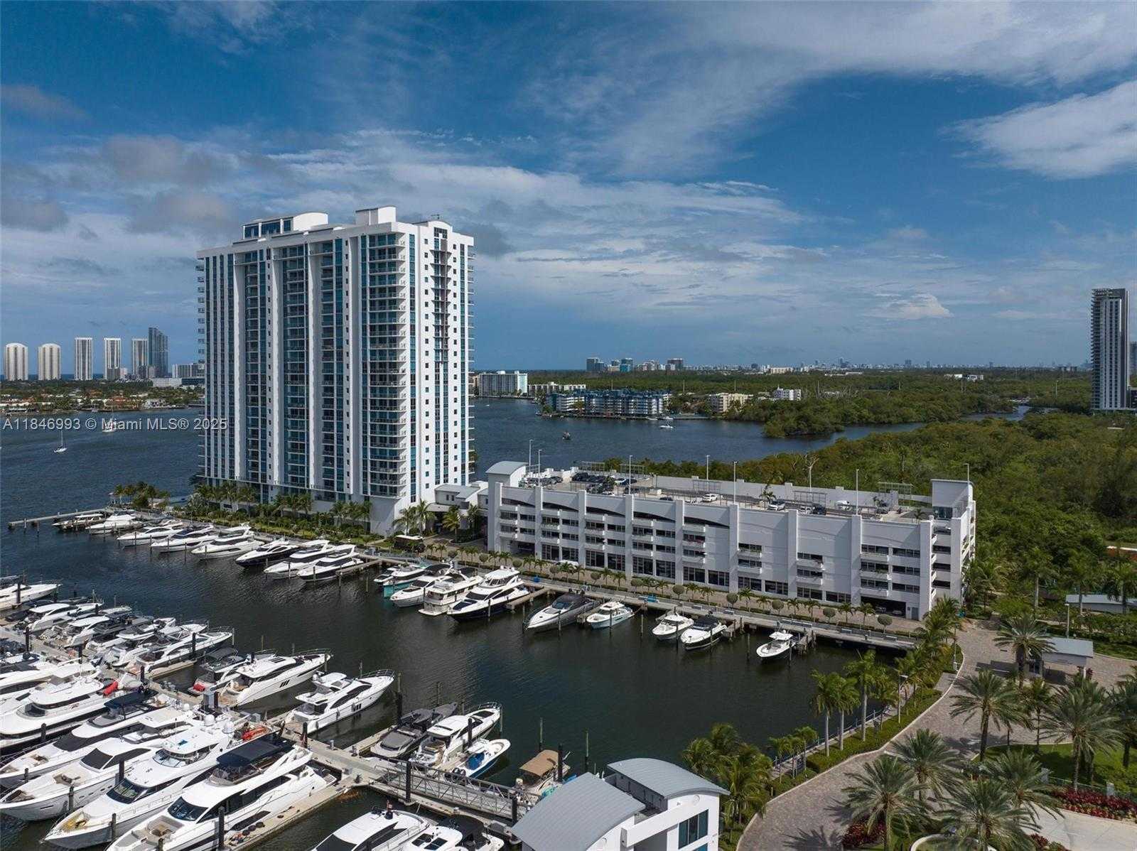 Small Image of 17111 BISCAYNE BLVD #207, North Miami Beach Number 51