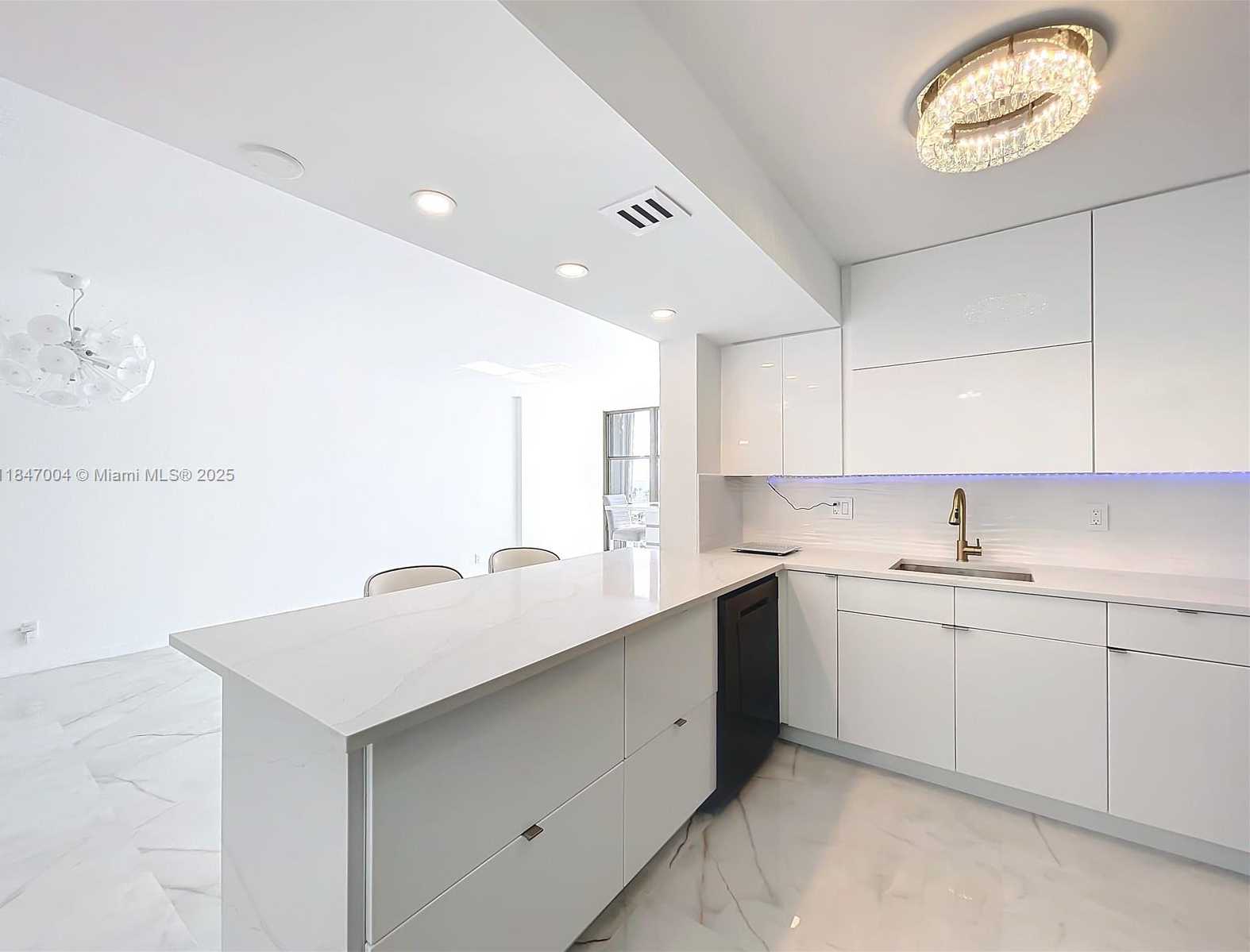 Small Image of 2017 SOUTH OCEAN DR #1206, Hallandale Beach Number 18