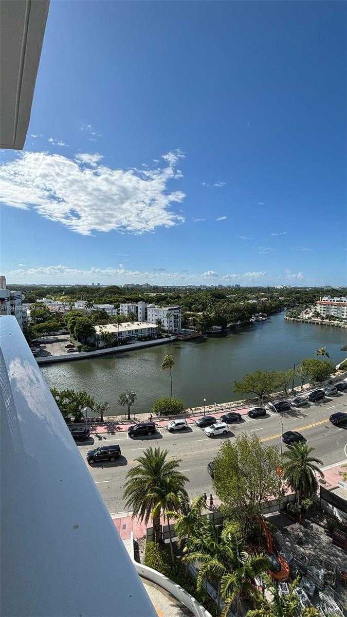 Small Image of 2401 COLLINS AVE #1209, Miami Beach Number 16