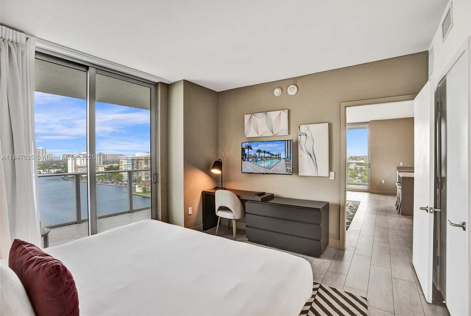 Small Image of 4010 SOUTH OCEAN DR #R908, Hollywood Number 15