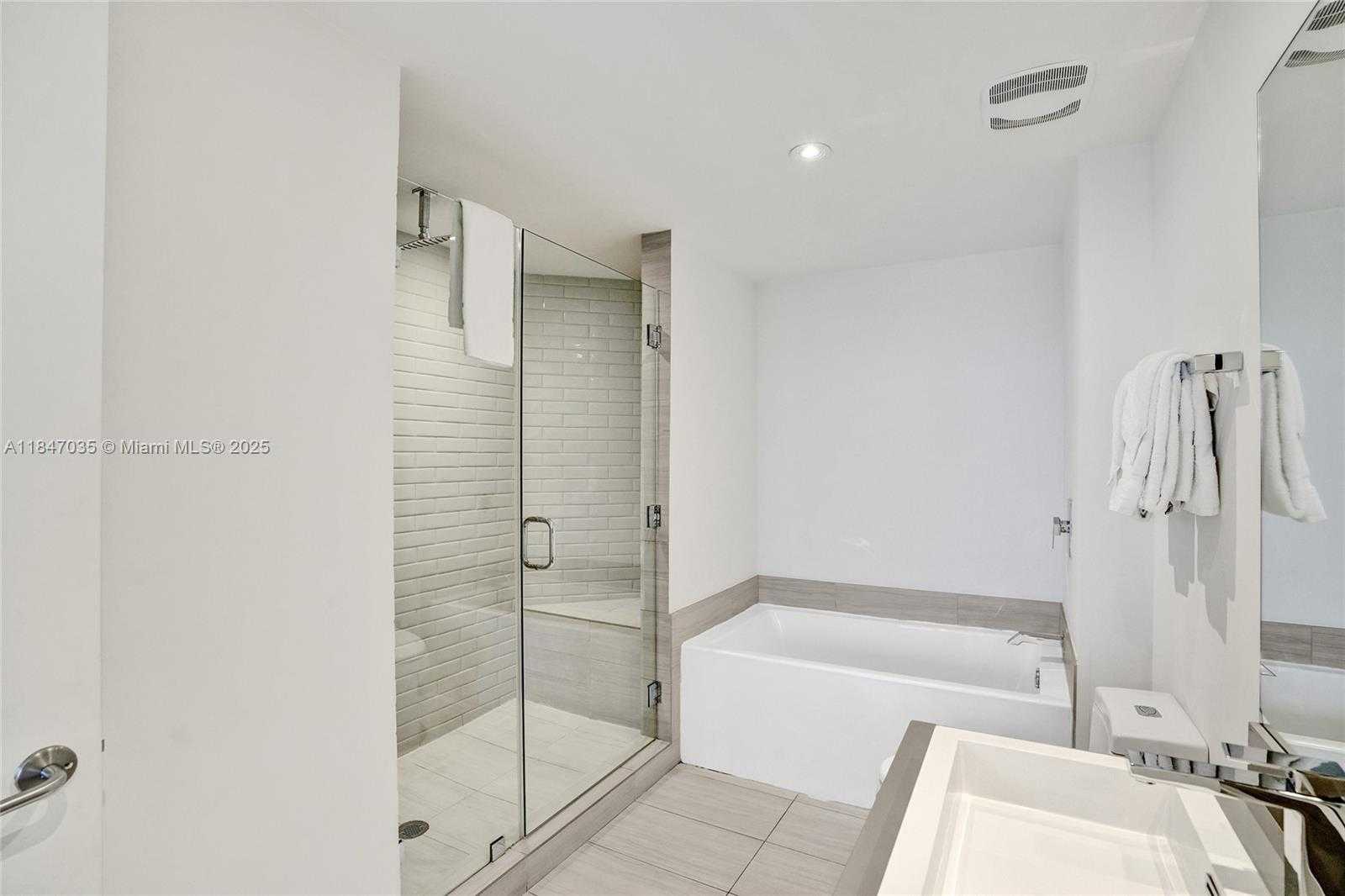 Small Image of 4010 SOUTH OCEAN DR #R908, Hollywood Number 18