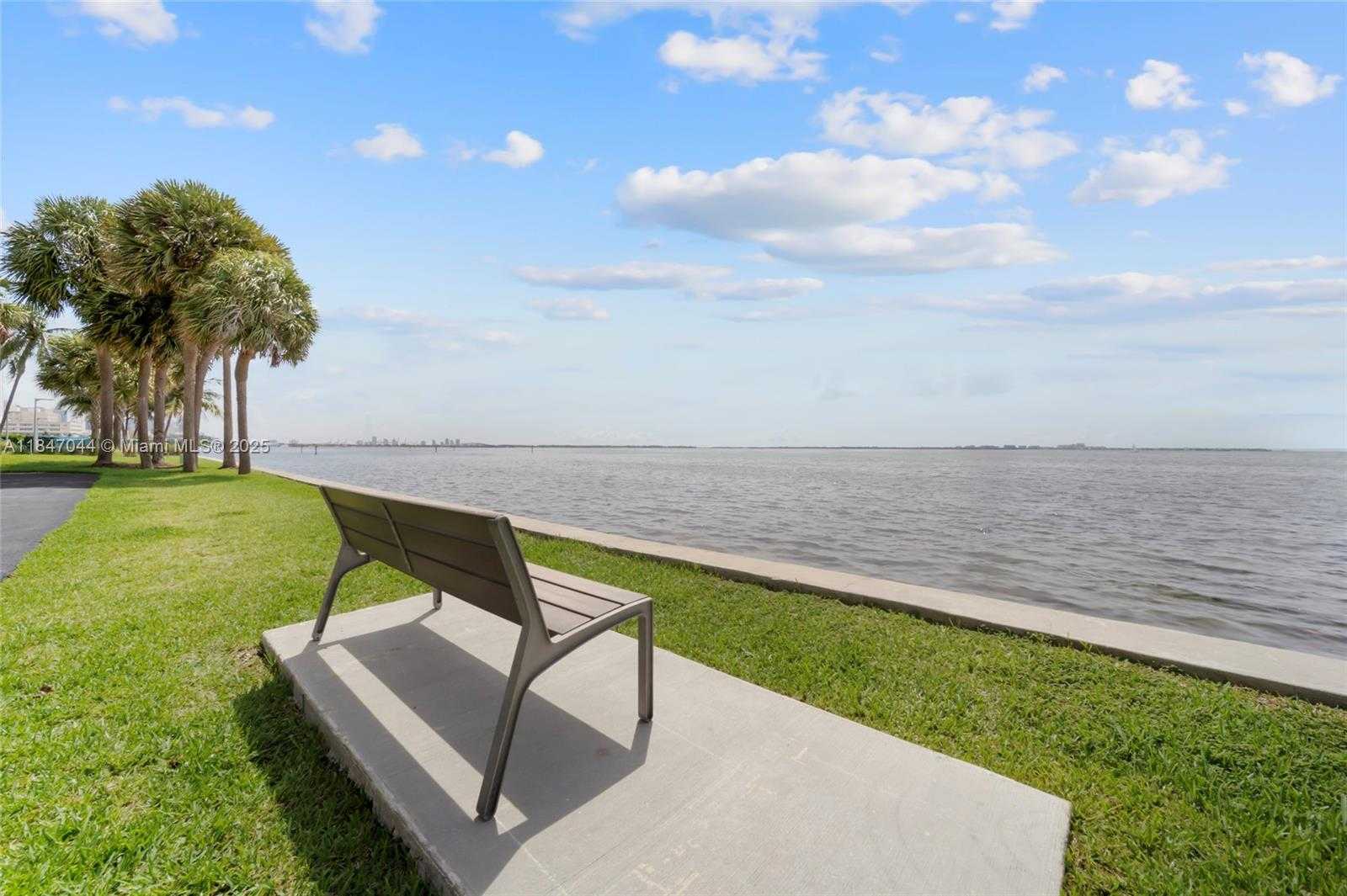 Small Image of 3 GROVE ISLE DR #C1804, Miami Number 46