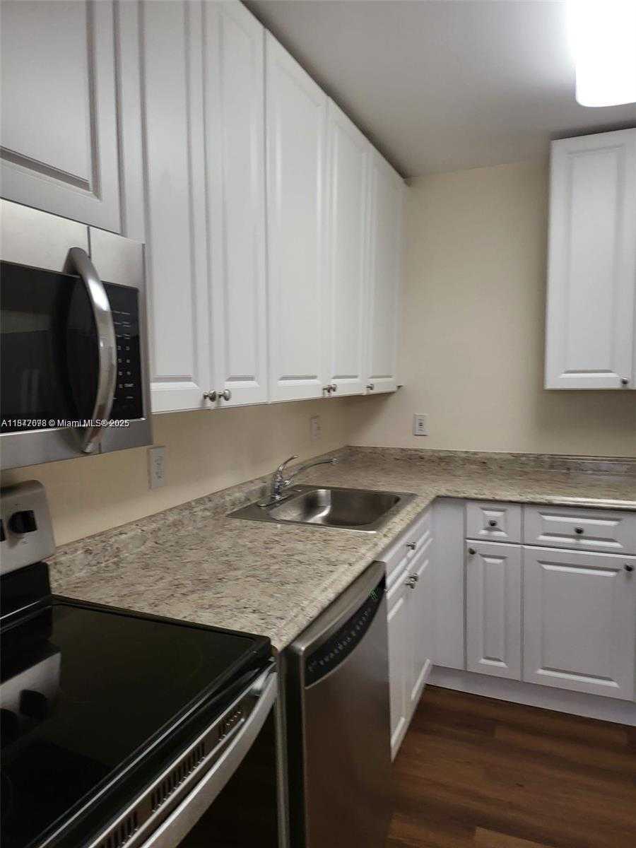 Small Image of 21121 SOUTH WEST 85TH AVE #311, Cutler Bay Number 4