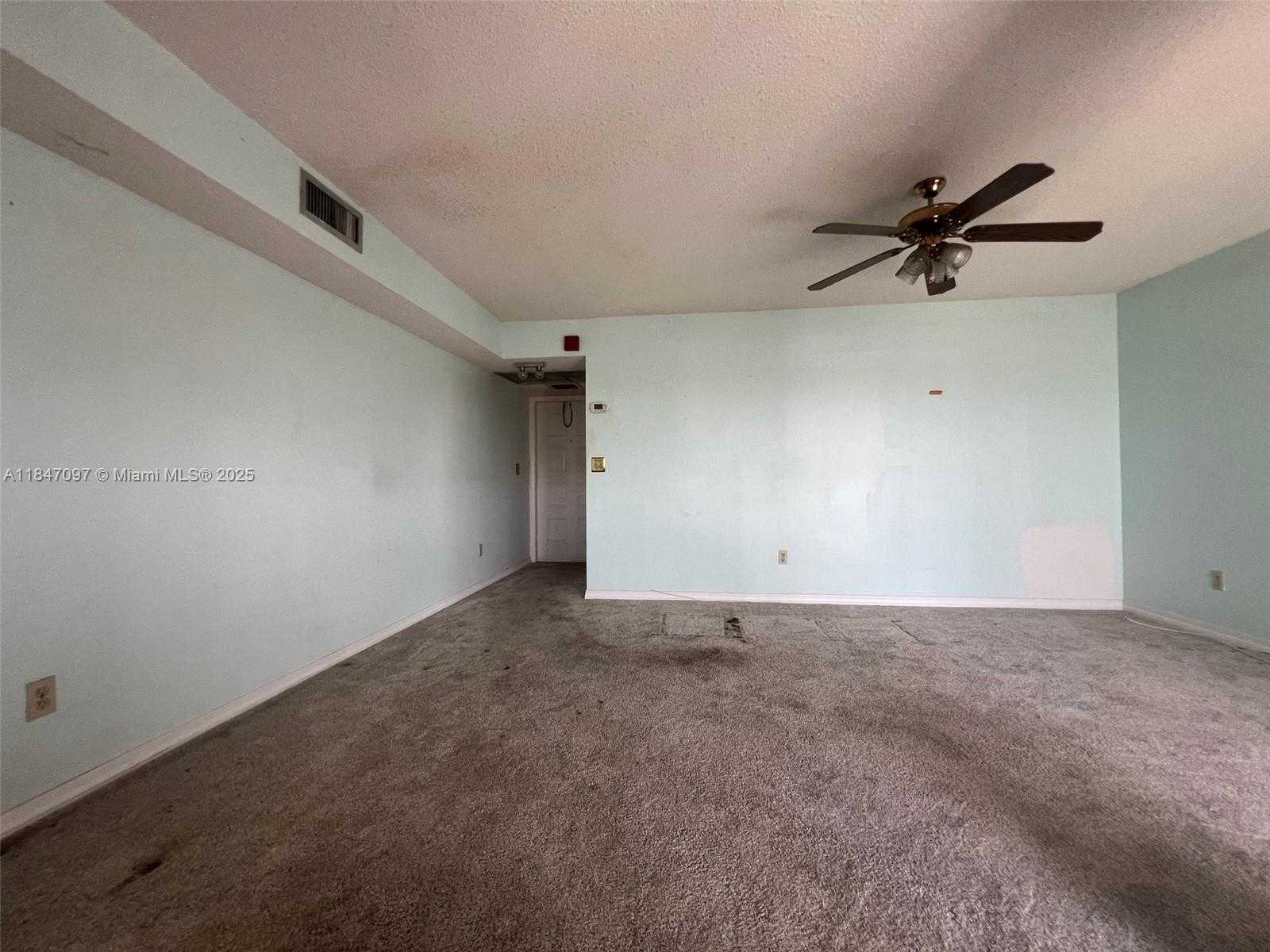 Small Image of 840 Independence Dr, Homestead, FL 33034, USA Number 12