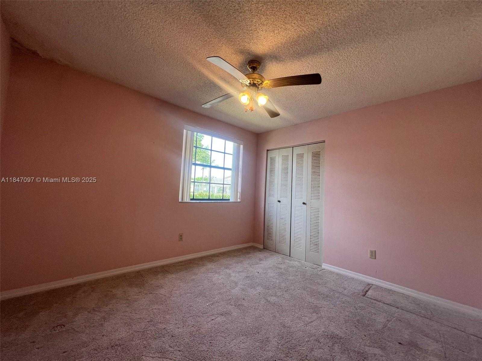 Small Image of 840 Independence Dr, Homestead, FL 33034, USA Number 15